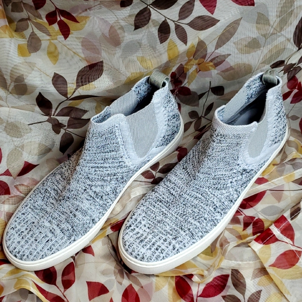 Women's Gray‎ Knit Slip-On Shoes